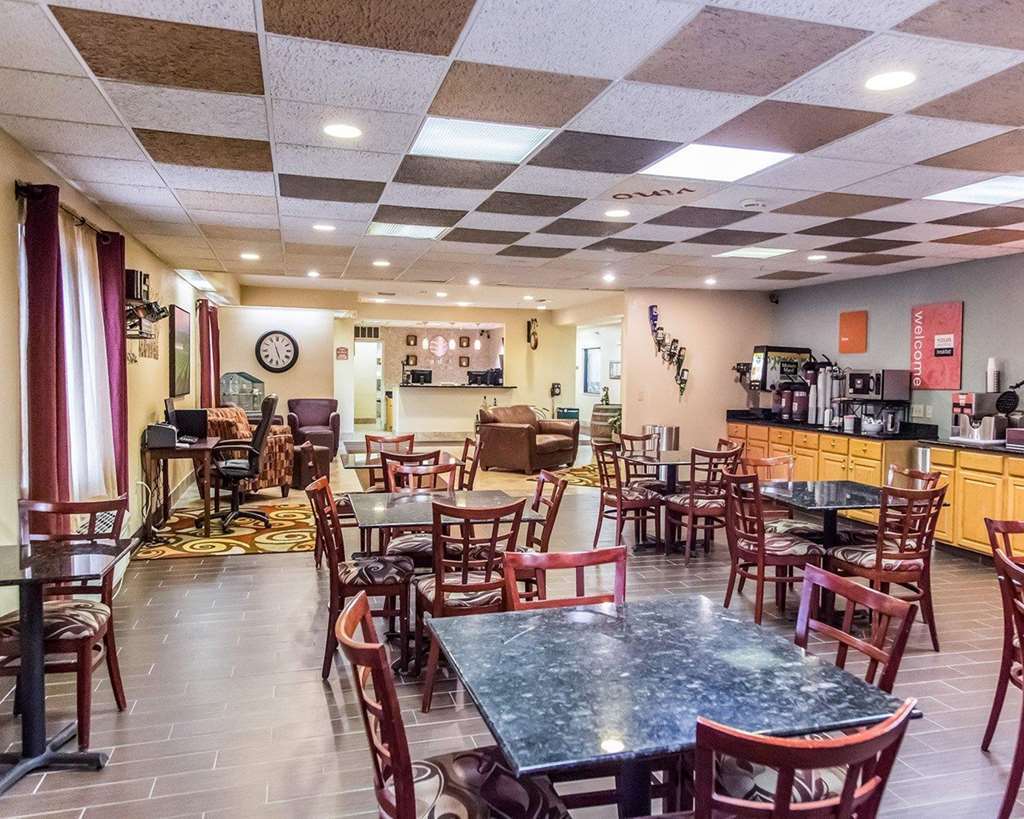 Comfort Inn & Suites Paw Paw Restoran fotoğraf